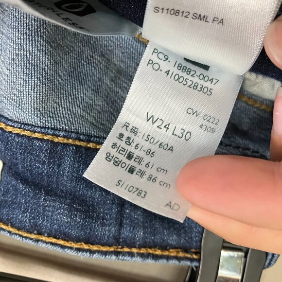 Levi's Women's Size 24 Blue 721 High-Rise Skinny Jeans Dark Wash Denim - Picture 5 of 13